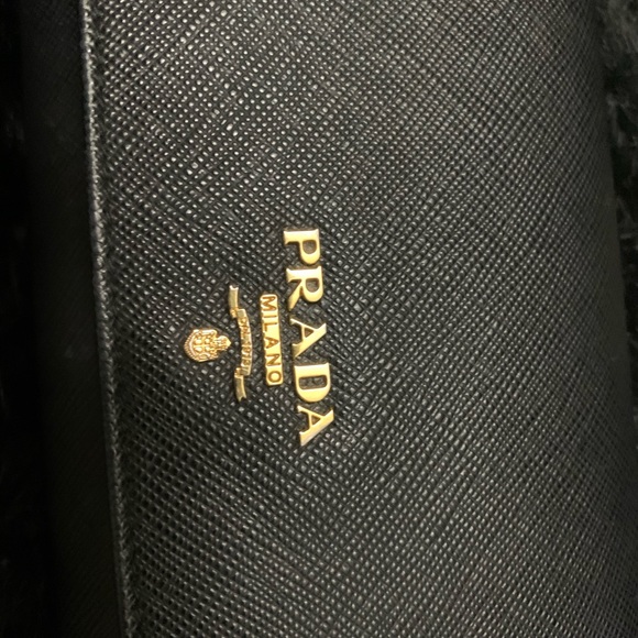 SOLD Prada Authenticate Saffiano Wallet on Chain - Picture 4 of 8